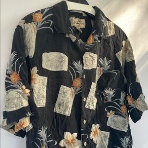 Jamaica Jaxx Casual Black and Cream Tropical Button Down Shirt Medium